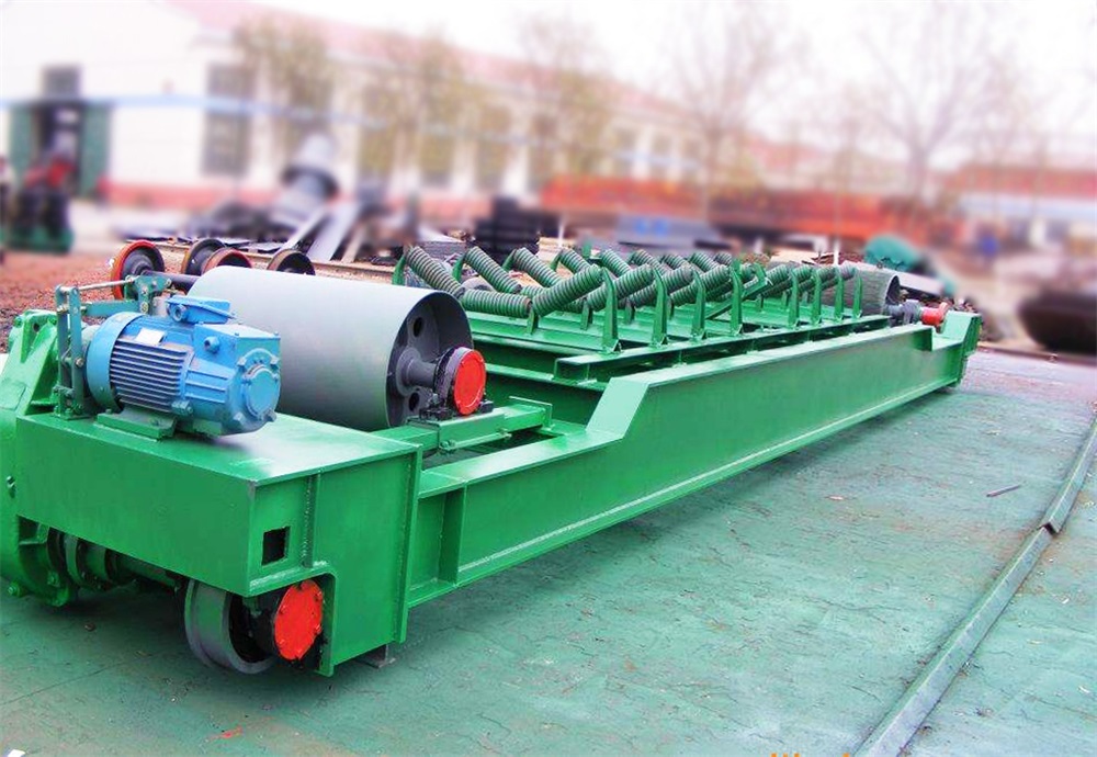 1590717259431264.jpg 4梭式布料器.jpg